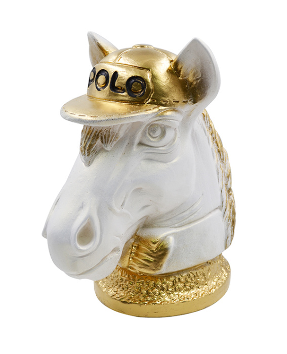 Копилка "Конь в кепке" бел./зол. СГЛ-1      1шт.